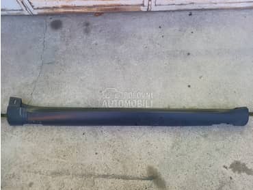 desna plasticna sajtna za Citroen C4 Cactus od 2014. do 2018. god.