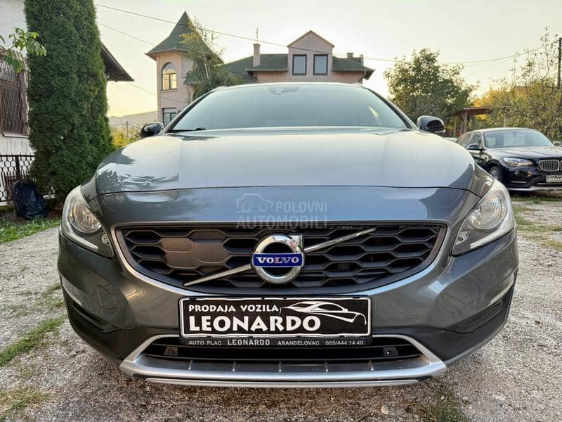 Volvo V60 Cross Country 2.0 D