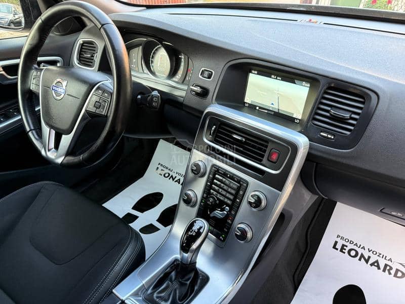 Volvo V60 Cross Country 2.0 D
