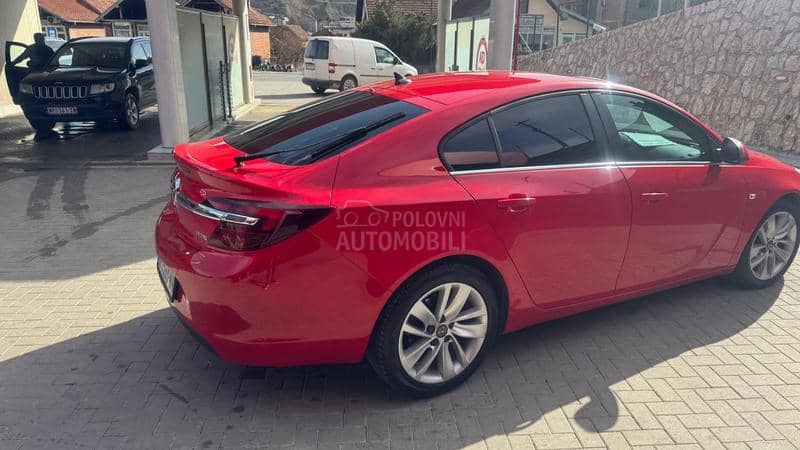 Opel Insignia reistaling virtual