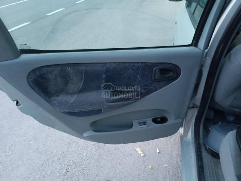 Renault Scenic 1.6 16v