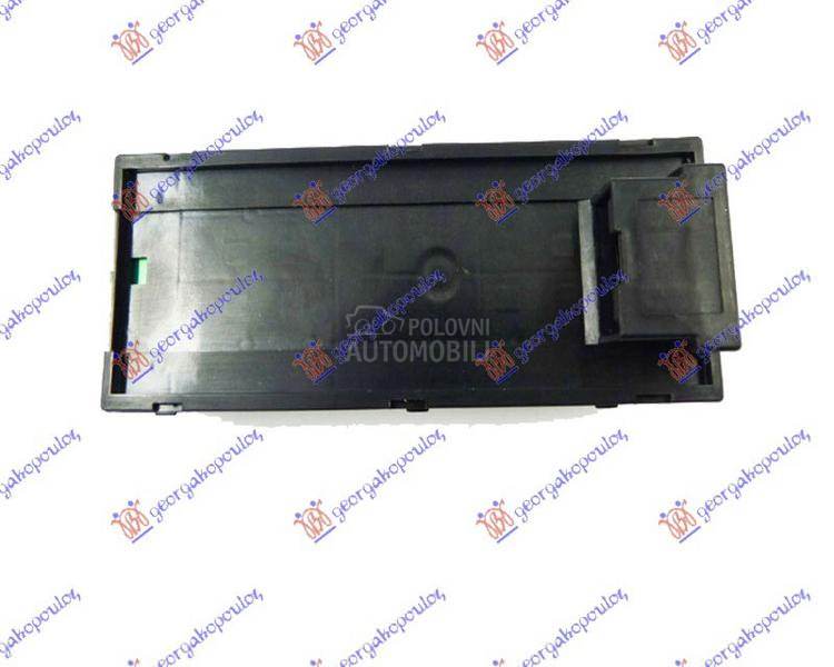 PREKIDAC U PREDNJIM VRATIMA (4