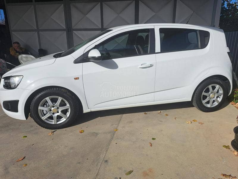 Chevrolet Aveo 1 3 d N AVIG OPREM