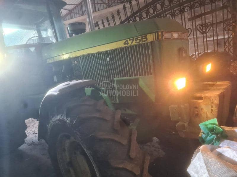 John Deere 4755