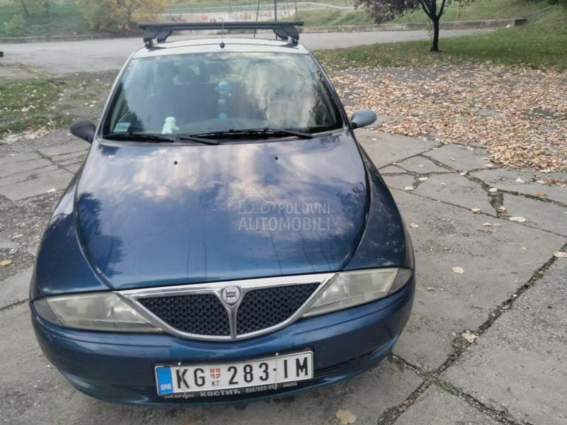 Lancia Ypsilon 