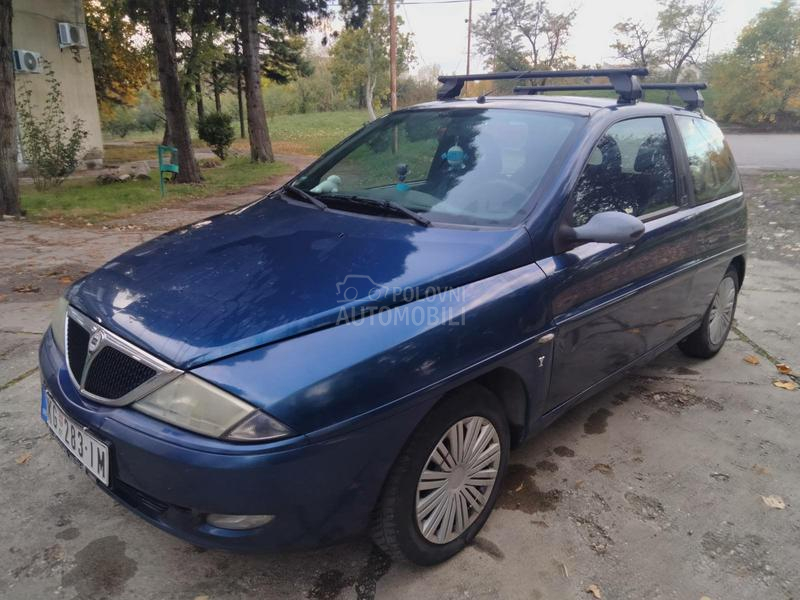 Lancia Ypsilon 