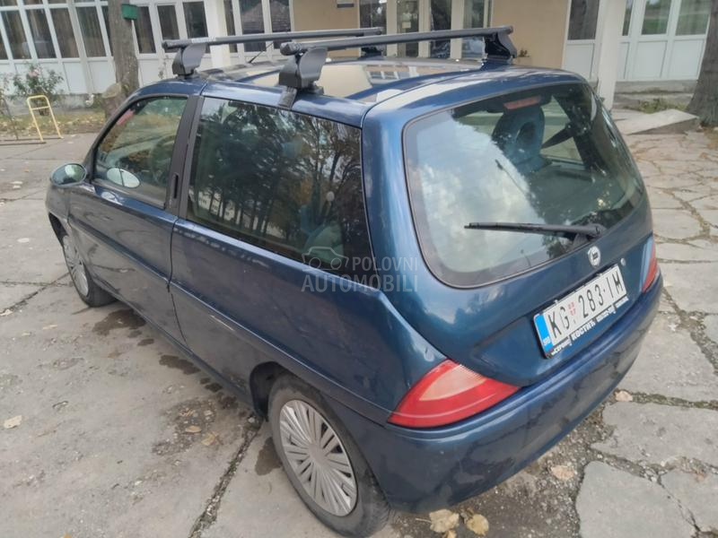 Lancia Ypsilon 