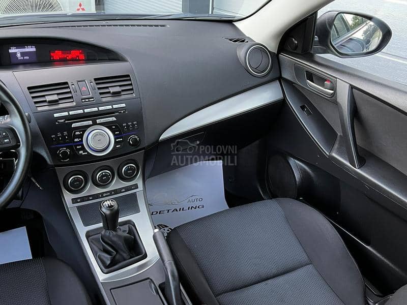 Mazda 3 CH Mazda 3 CH
