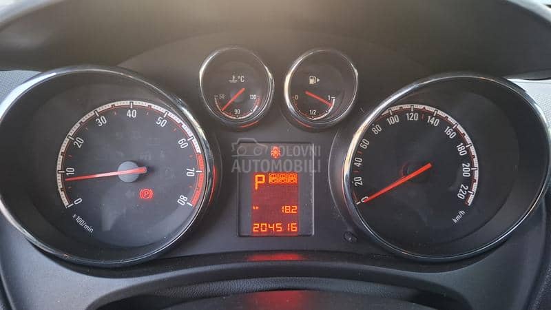 Opel Meriva 1,4 OČUVANA Opel Meriva 1,4 OČUVANA