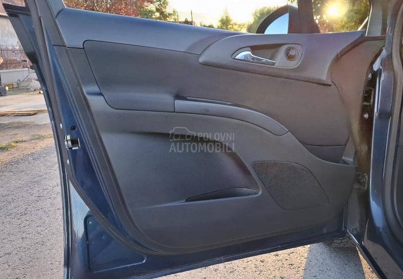 Opel Meriva 1,4 OČUVANA Opel Meriva 1,4 OČUVANA