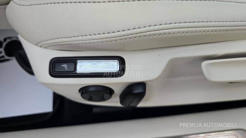 Volkswagen Passat B8 2.0 HIGHLINE Volkswagen Passat B8 2.0 HIGHLINE