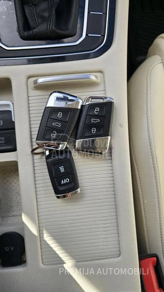 Volkswagen Passat B8 2.0 HIGHLINE Volkswagen Passat B8 2.0 HIGHLINE