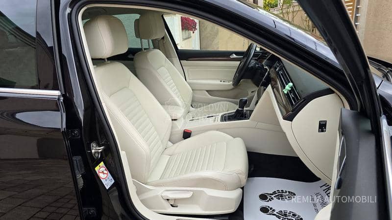 Volkswagen Passat B8 2.0 HIGHLINE Volkswagen Passat B8 2.0 HIGHLINE