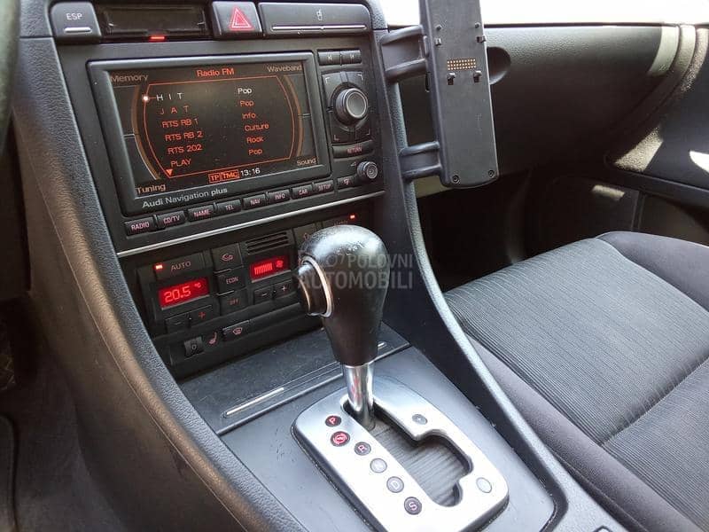 Audi A4 2.0tdo S line