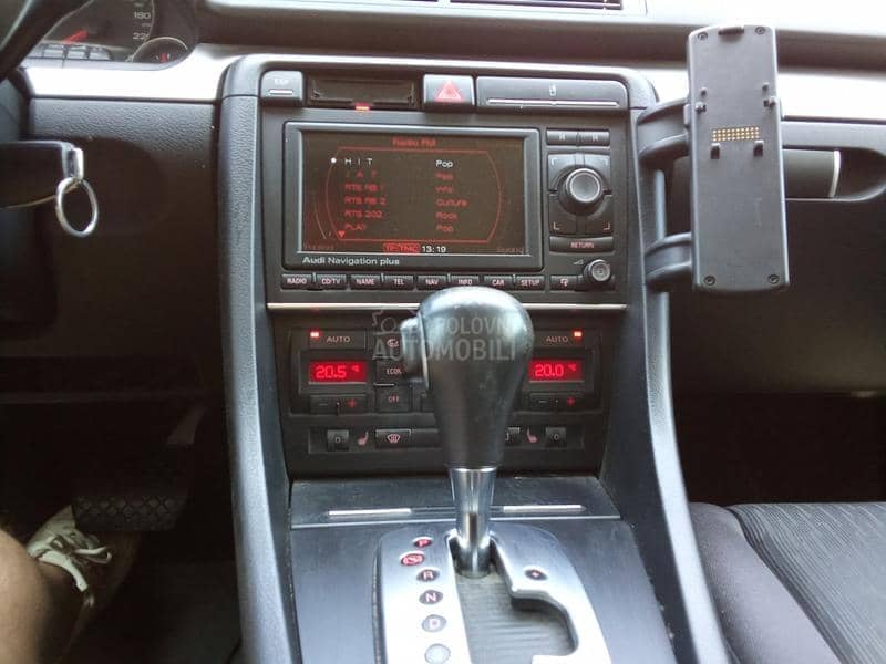 Audi A4 2.0tdo S line