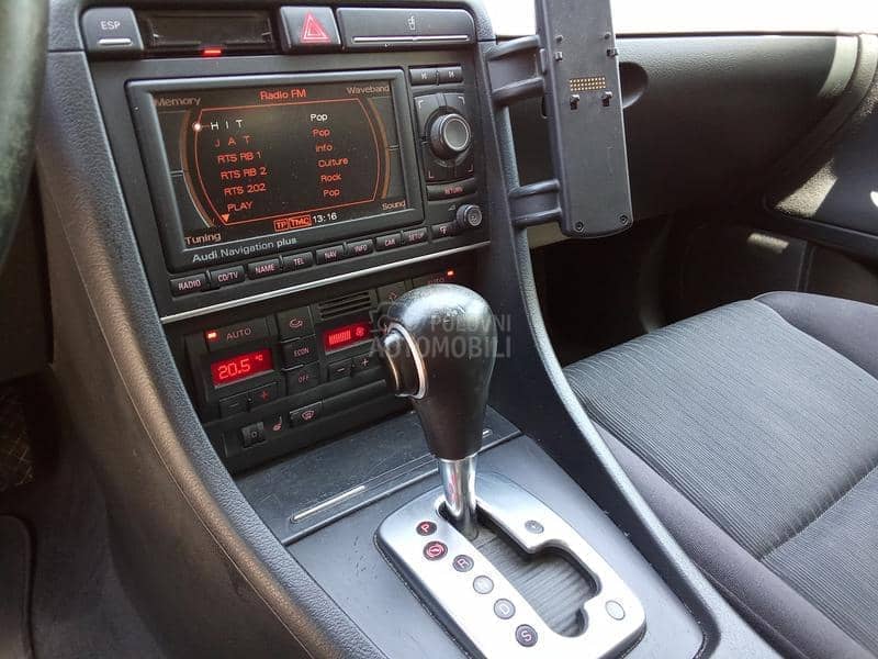 Audi A4 2.0tdo S line