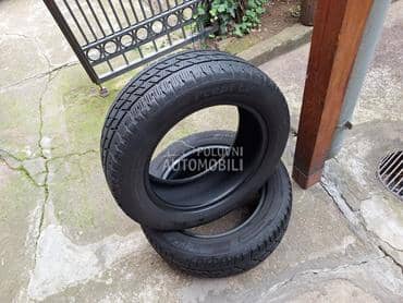 Hankook 215/60 R17 Zimska