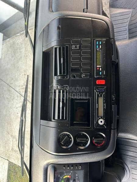 Mercedes Benz atego 815