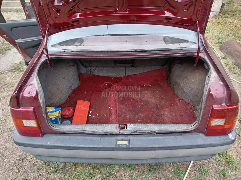 Opel Vectra A 4 TUERIG