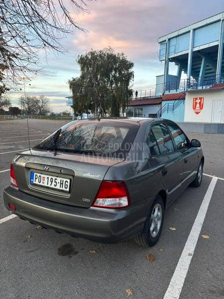 Hyundai Accent 