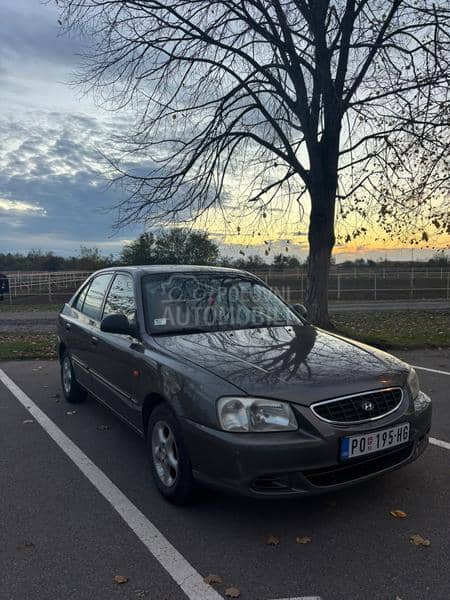 Hyundai Accent 