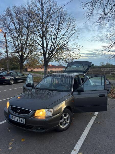 Hyundai Accent 