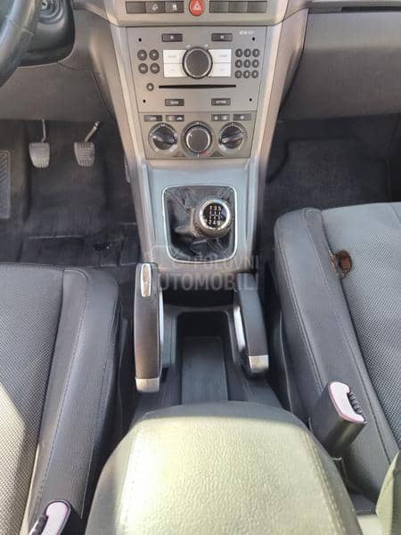 Opel Antara 
