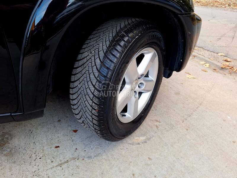 Toyota RAV 4 2.0 D4D N.o.v Toyota RAV 4 2.0 D4D N.o.v