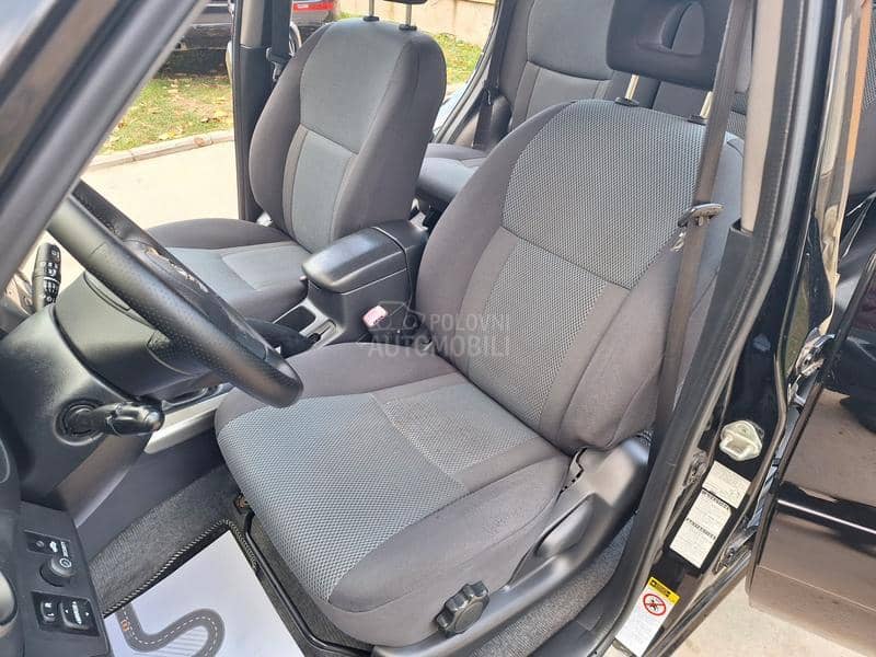 Toyota RAV 4 2.0 D4D N.o.v Toyota RAV 4 2.0 D4D N.o.v