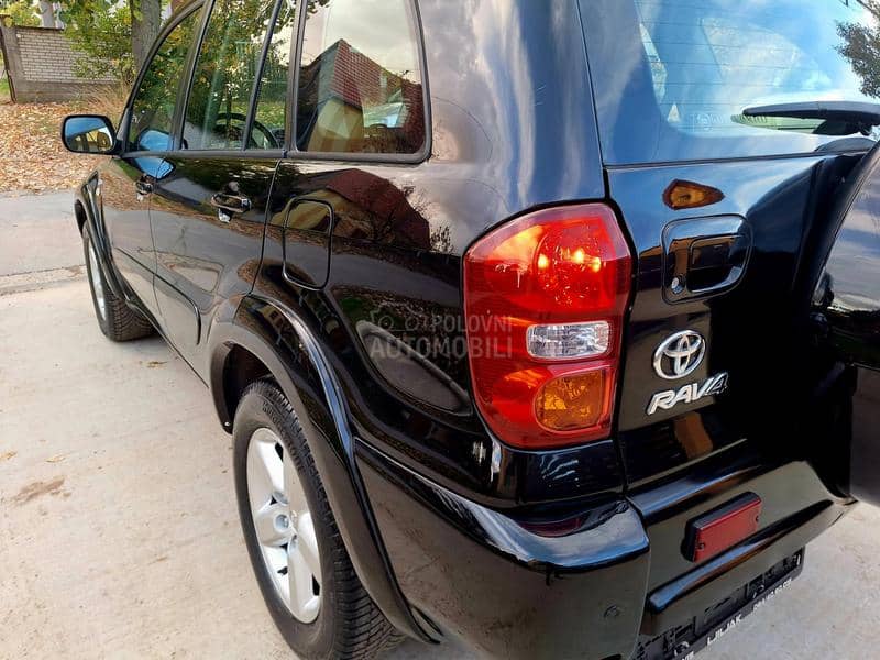 Toyota RAV 4 2.0 D4D N.o.v Toyota RAV 4 2.0 D4D N.o.v