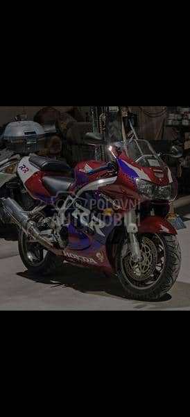 Honda CBR 919 SC33