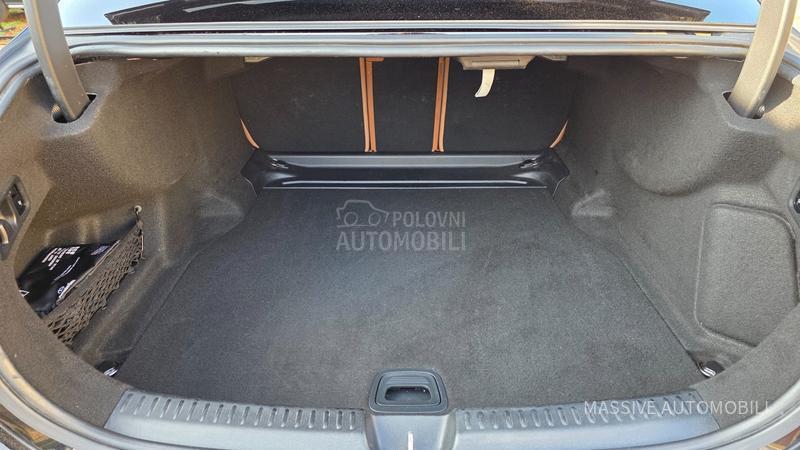 Mercedes Benz E 220 d/4m/AMG/3disp/pano