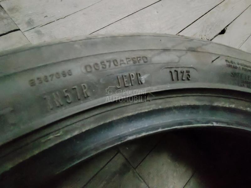 Dunlop 225/45 R17 Letnja