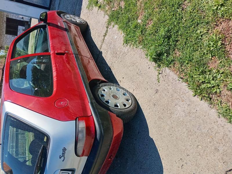 Citroen Saxo 