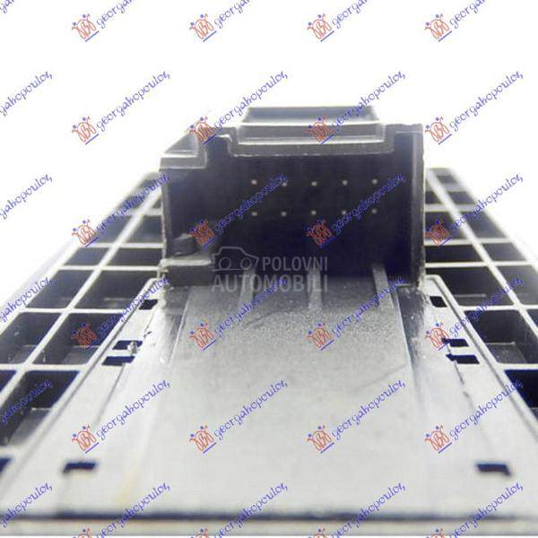 PREKIDAC U PREDNJIM VRATIMA (4