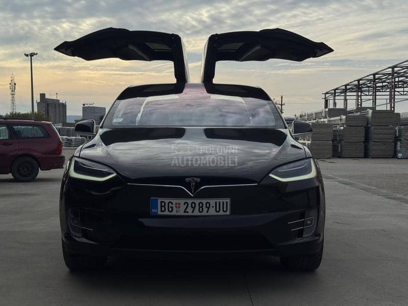 Tesla Model X 75D
