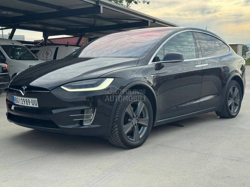 Tesla Model X 75D