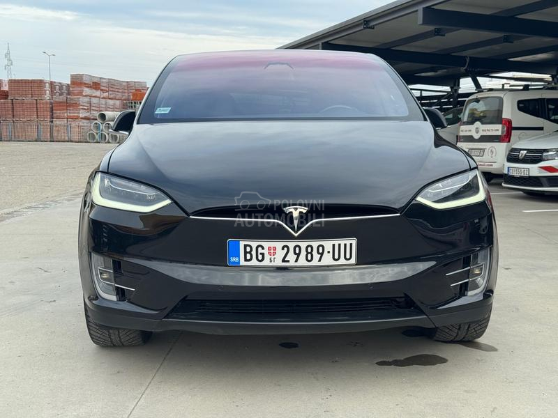 Tesla Model X 75D