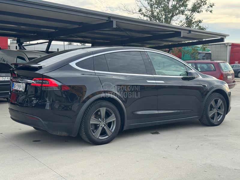 Tesla Model X 75D