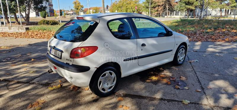 Peugeot 206 