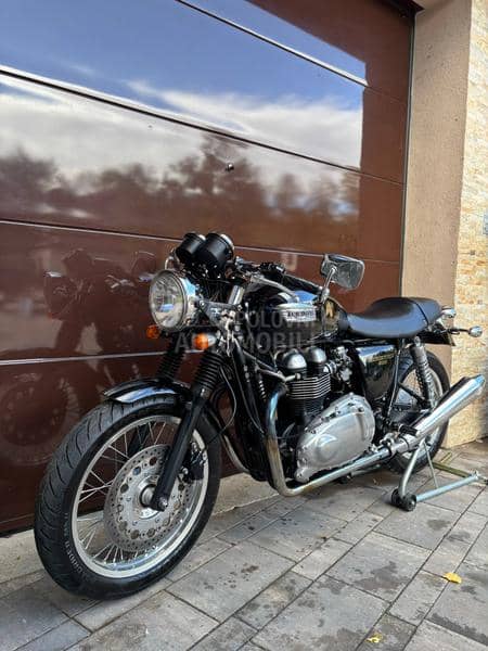 Triumph THRUXTON