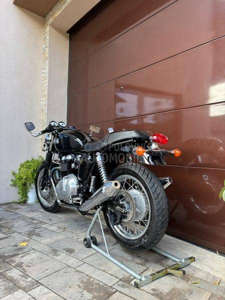 Triumph THRUXTON