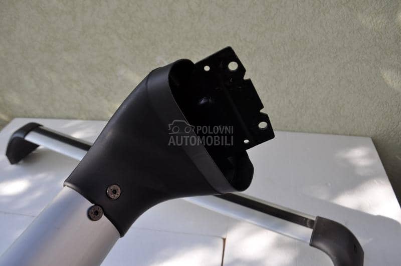 Originalni alu krovni nosaci