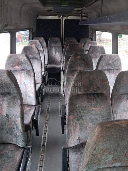 Mercedes Benz Sprinter 413 i 404