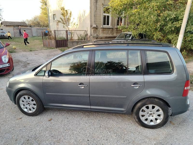Volkswagen Touran 
