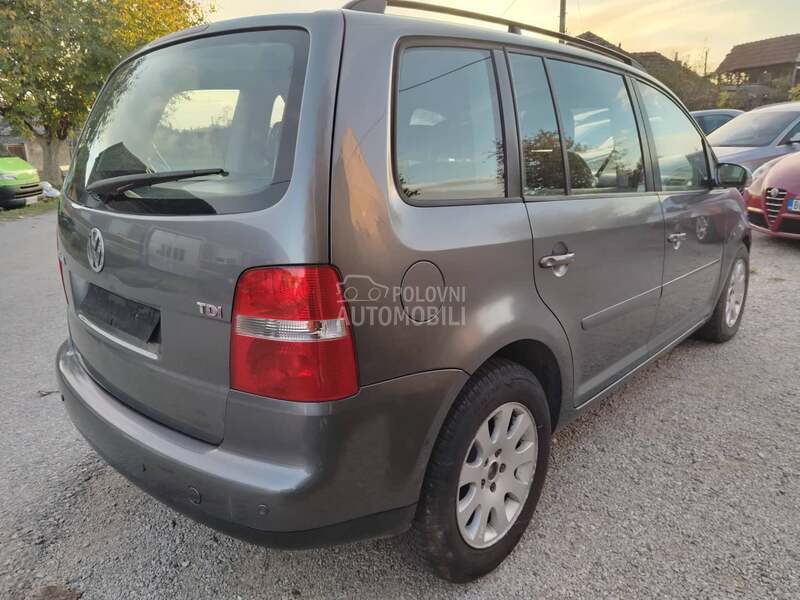Volkswagen Touran 