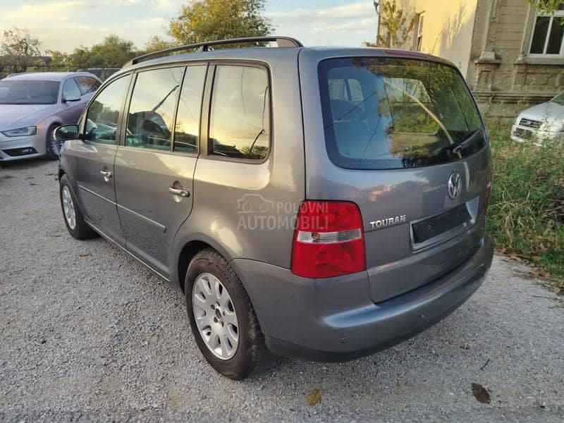 Volkswagen Touran 