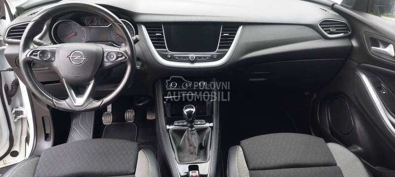 Opel Grandland X 