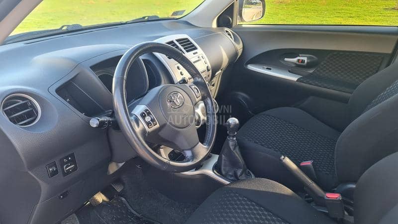 Toyota Urban Cruiser 