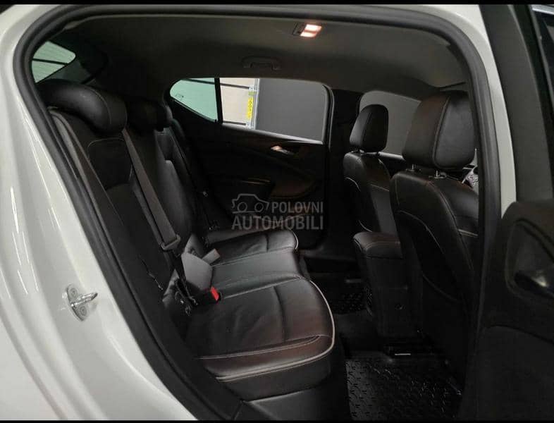 Opel Astra K Premium Plus